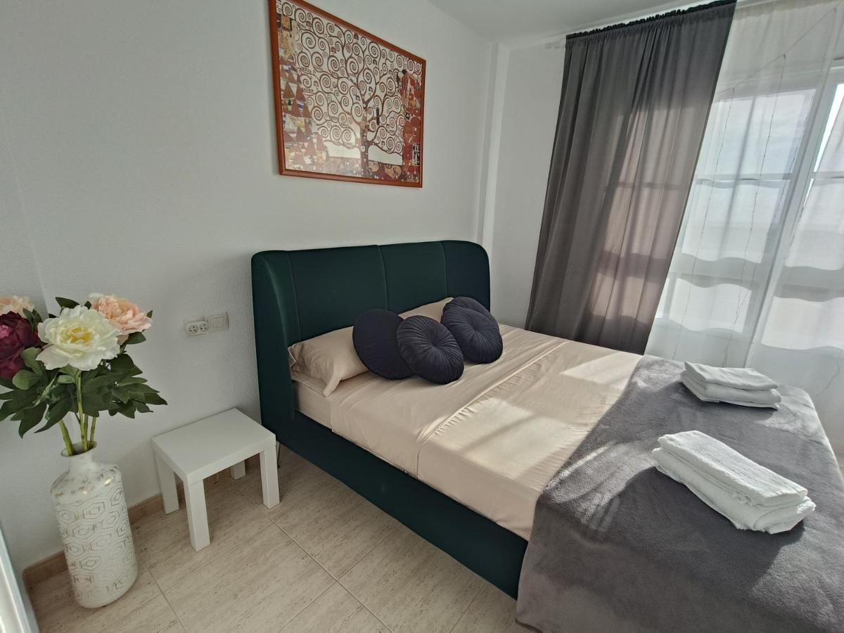 كالاو سالفاجي Apartamento Familiar Arcoiris Primera Linea De La Playa المظهر الخارجي الصورة