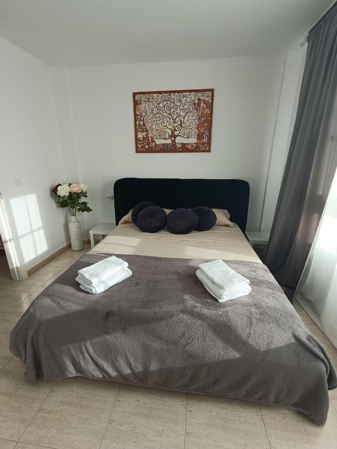 كالاو سالفاجي Apartamento Familiar Arcoiris Primera Linea De La Playa المظهر الخارجي الصورة
