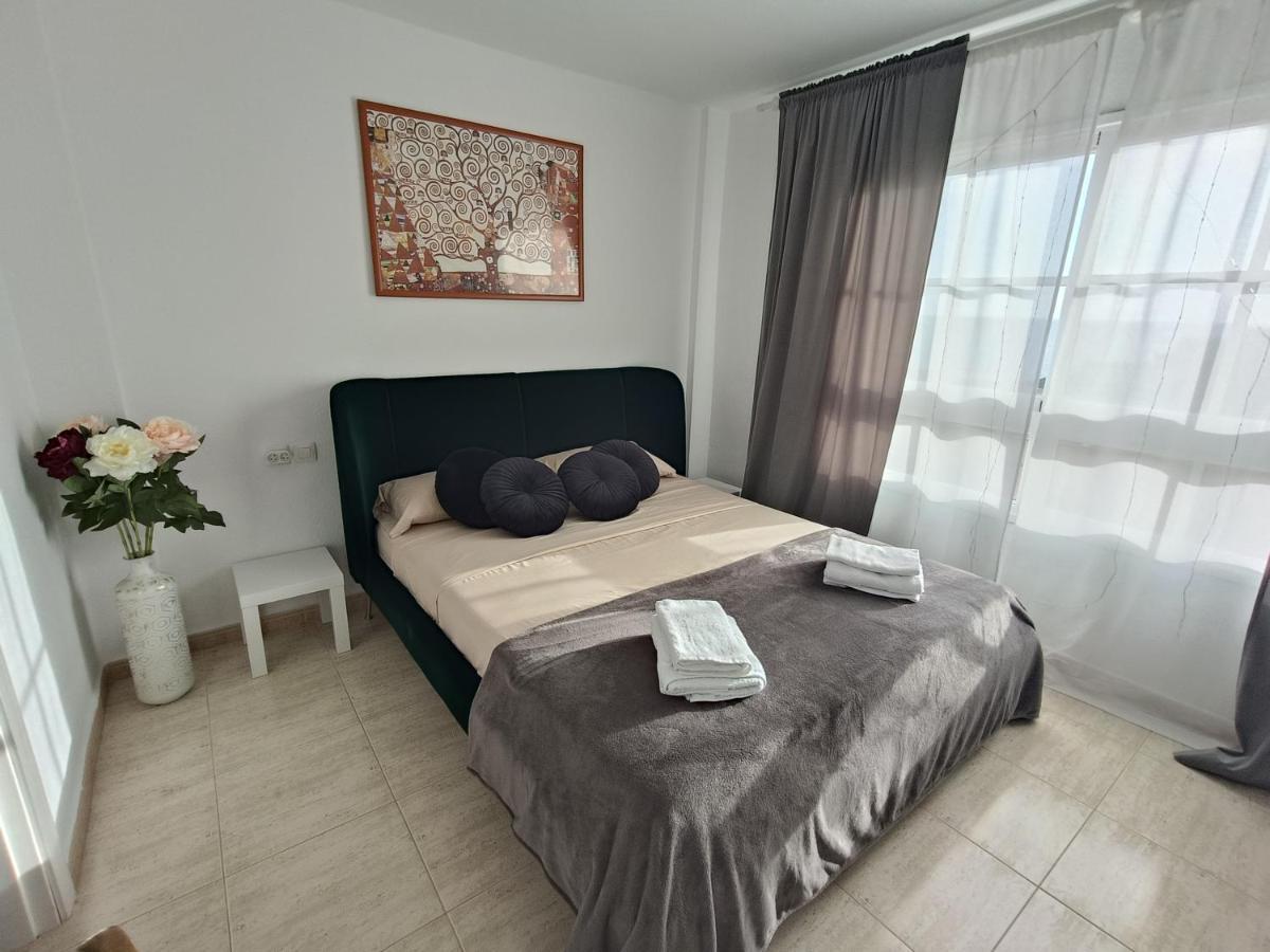 كالاو سالفاجي Apartamento Familiar Arcoiris Primera Linea De La Playa المظهر الخارجي الصورة